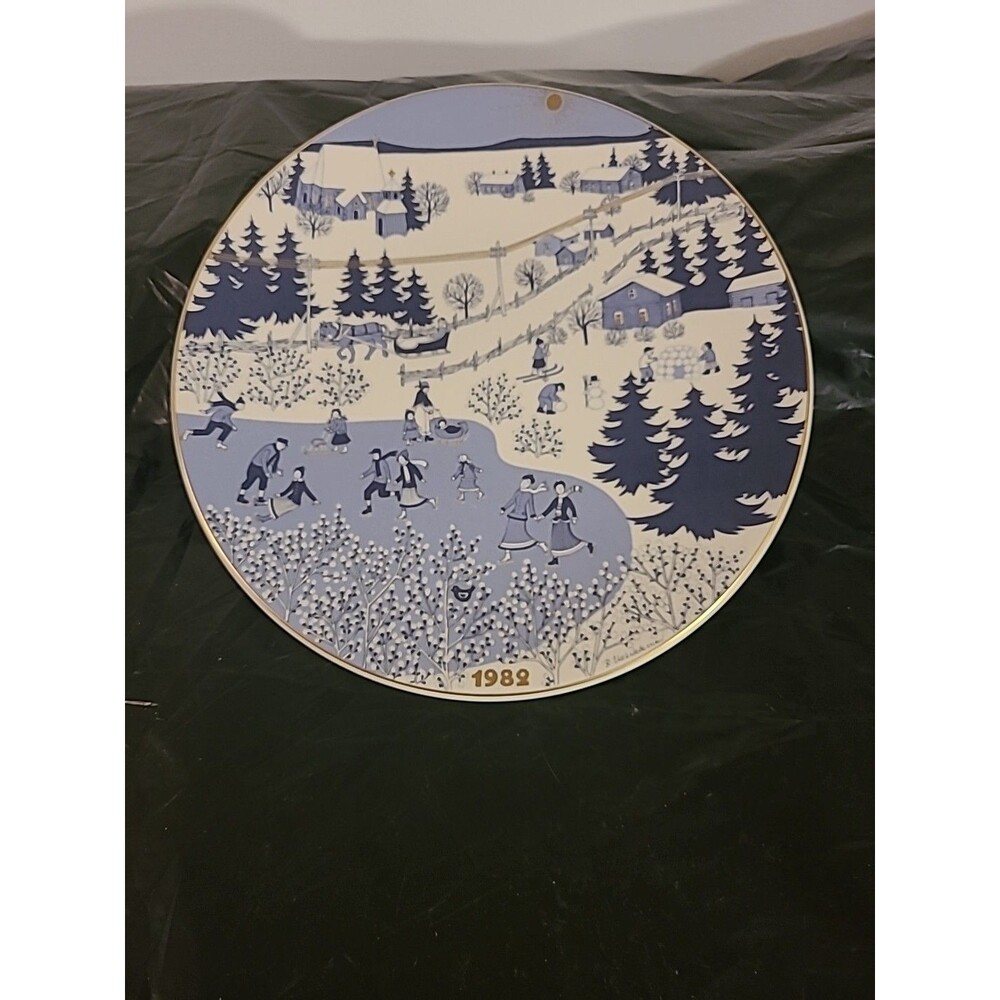 Arabia Finland 1982 Christmas 9” Plate Raija Uosikkinen Scandinavian Winter